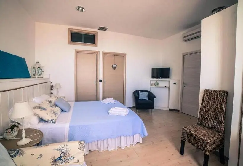 اتاق استاندارد با چشمانداز دریا, B&b Sottocoperta