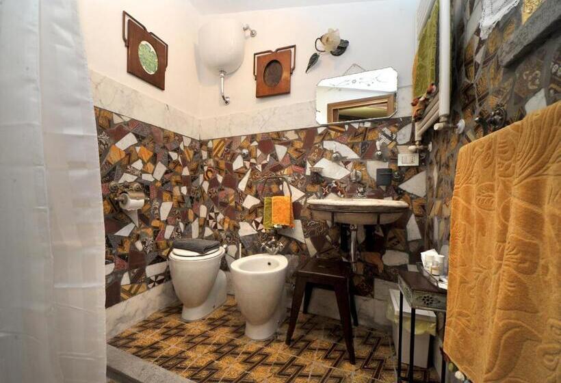 חדר סטנדרט לשלושה, La Canonica Dei Fiori   Anna Fendi Country House