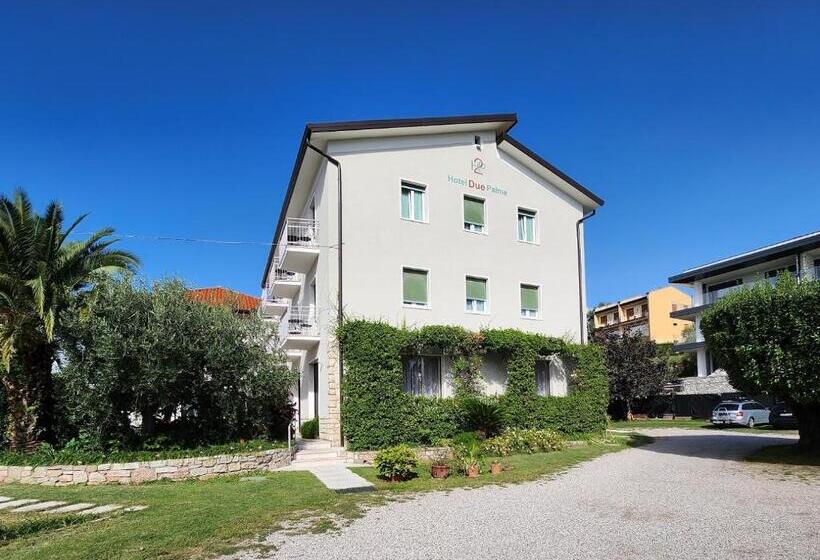 标准间带山景, 2 Palme