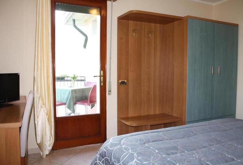 スタンダードルーム, Albergo Ristorante Punta Dell'est