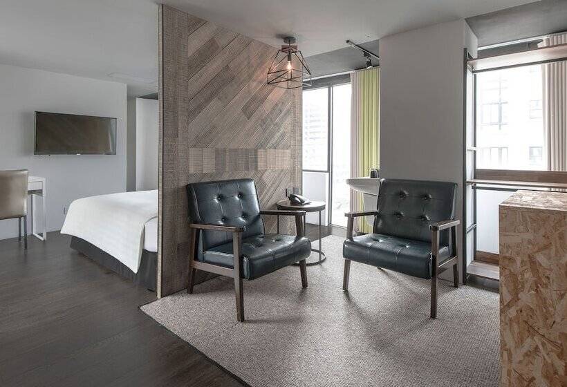 اتاق لوکس, Calligraphy Greenway