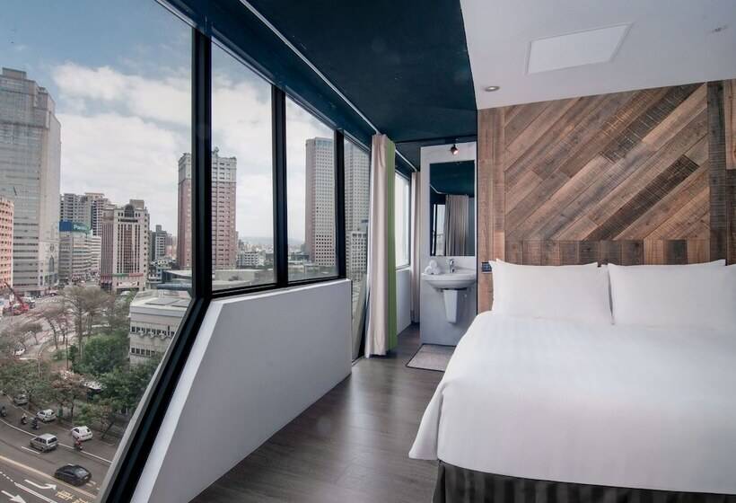 اتاق لوکس, Calligraphy Greenway