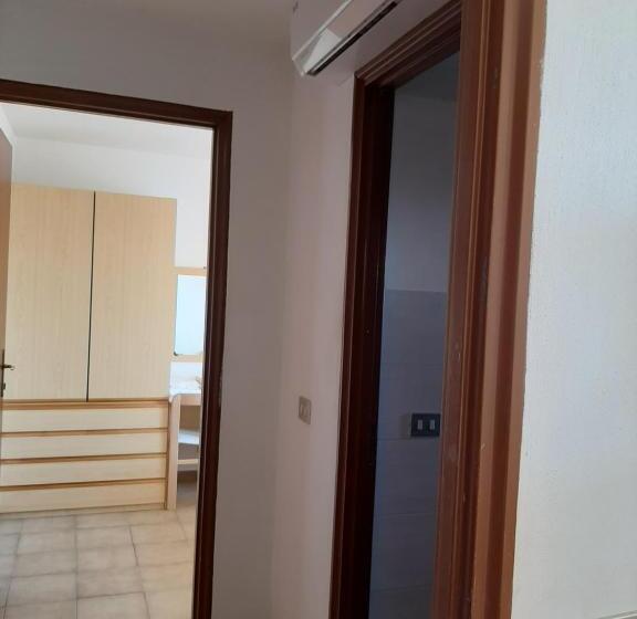 דירת חדר, Conca D Oro