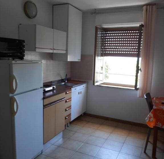 דירת חדר, Conca D Oro