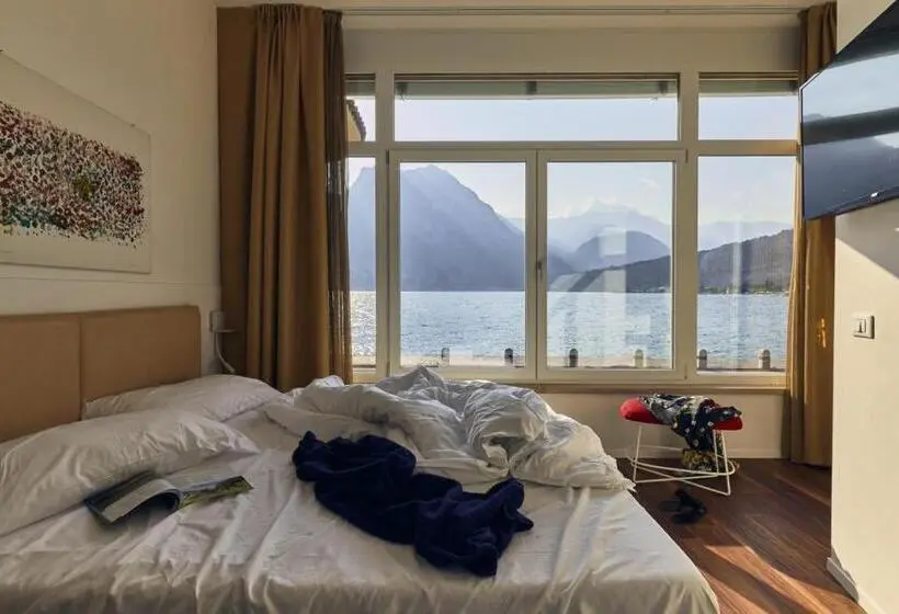 اتاق استاندارد با چشمانداز دریاچه, Paradiso Conca D Oro