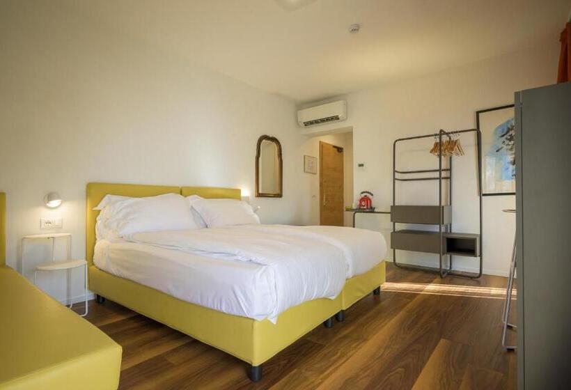 Tóra Néző Deluxe Szoba, Paradiso Conca D Oro