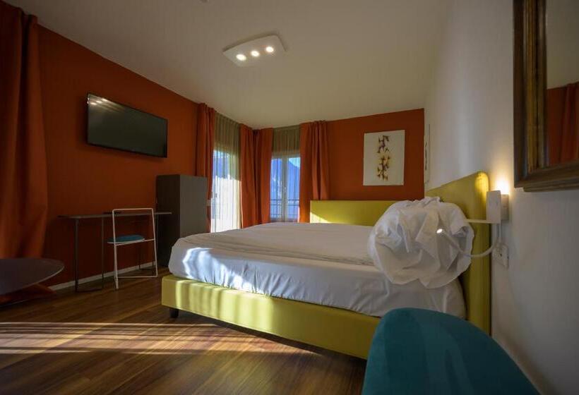 Tóra Néző Deluxe Szoba, Paradiso Conca D Oro