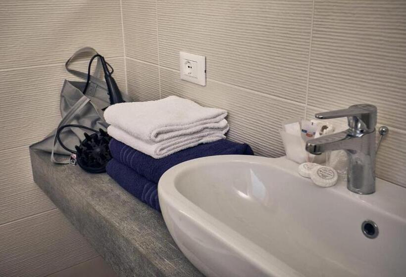 Tóra Néző Deluxe Szoba, Paradiso Conca D Oro