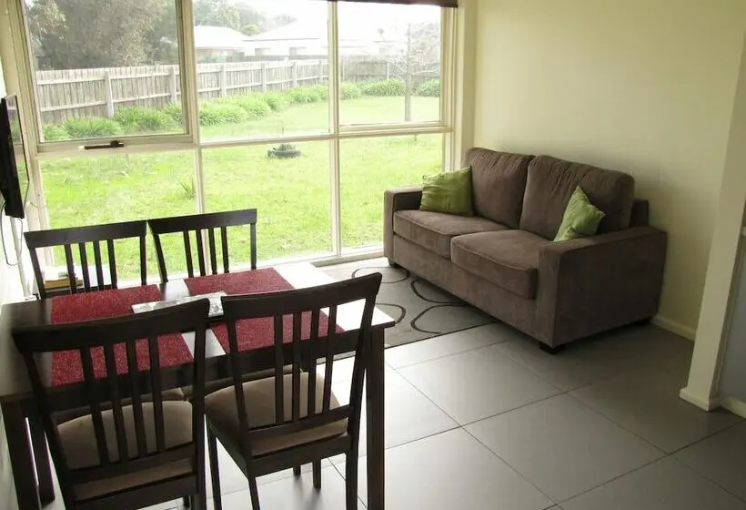 سوئیت 2 خوابه, Motel Traralgon