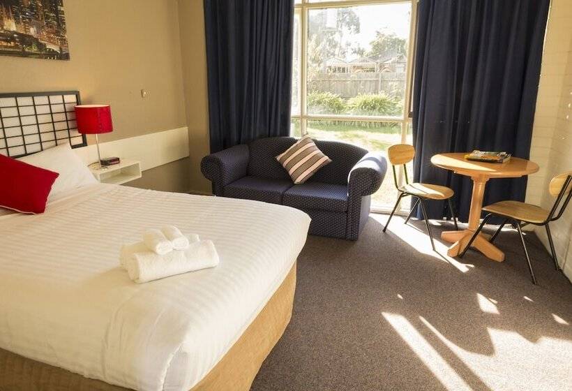 Люкс, Motel Traralgon