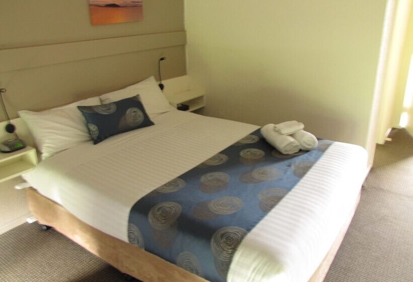 جناح, Motel Traralgon