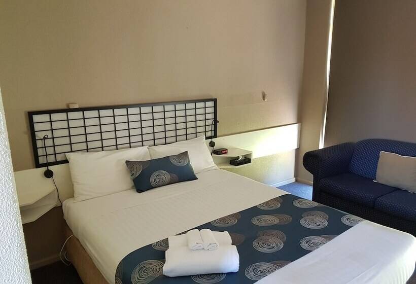 Люкс, Motel Traralgon