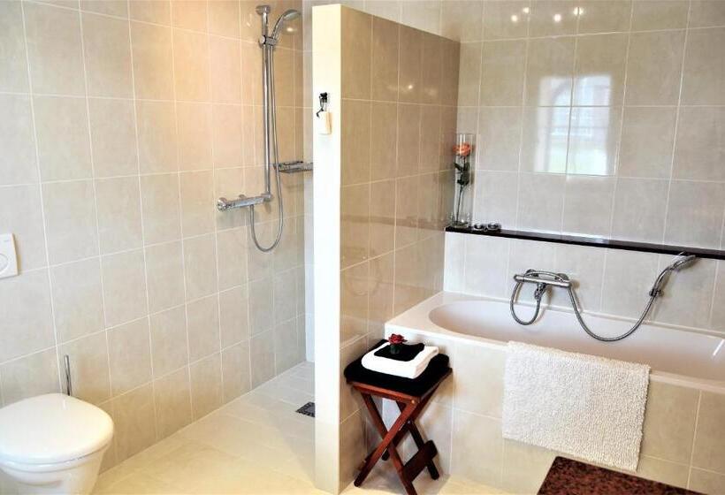 اتاق لوکس, B&b De Rozenhorst