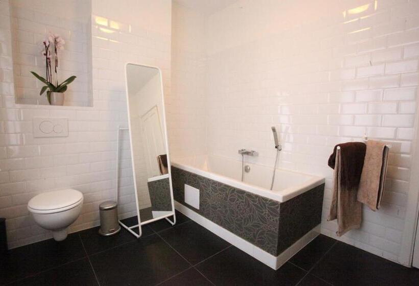 غرفة ديلوكس سرير كينج, B&b Sablon Antwerp