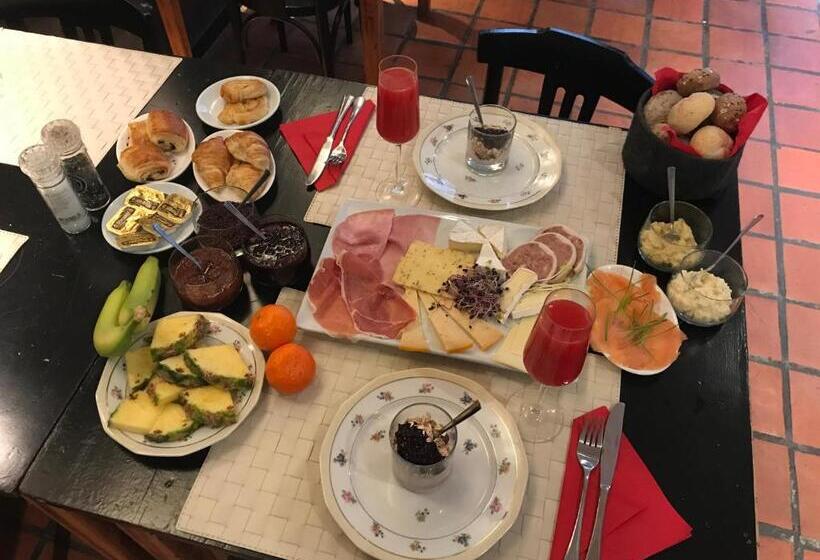 غرفة ديلوكس عائلية, B&b Sablon Antwerp