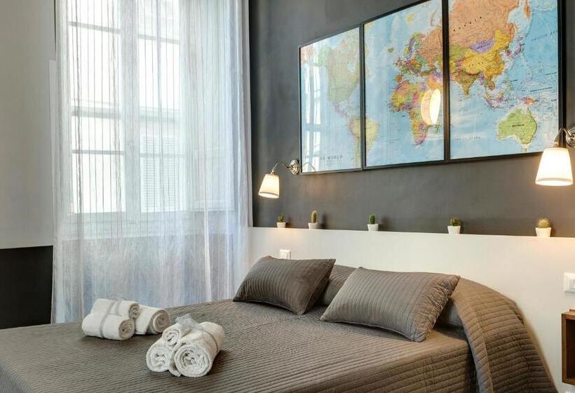 اتاق لوکس سه تخته, Al Consolato   Guest House