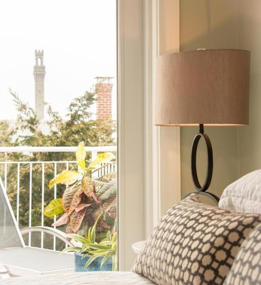 キングサイズベッドのデラックスルーム, 8 Dyer