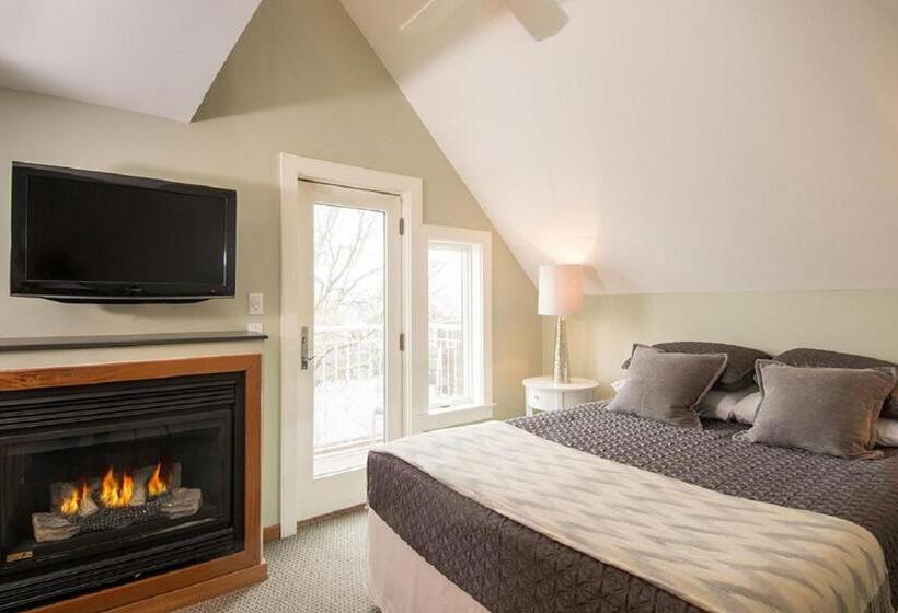 スーペリアールーム, 8 Dyer