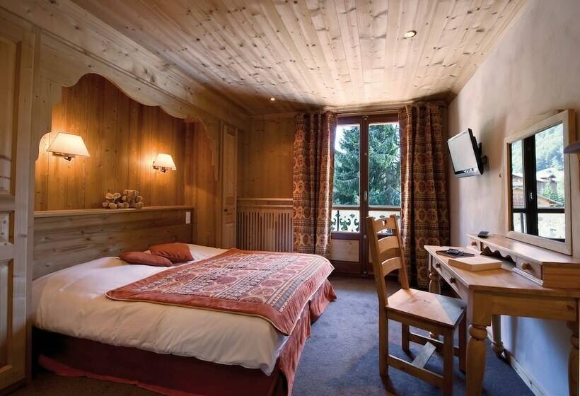 اتاق استاندارد با چشمانداز استخر, La Clef Des Champs