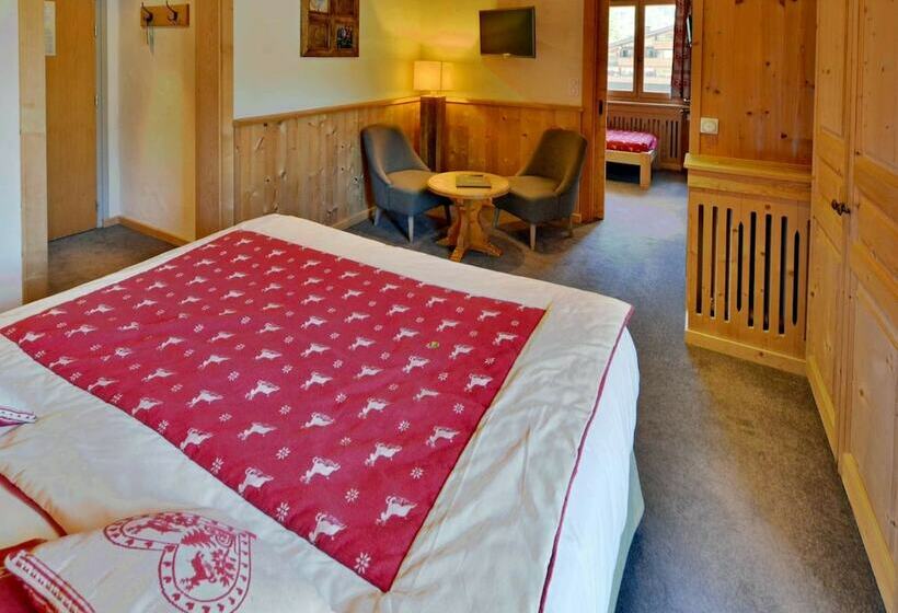 اتاق خانوادگی با چشمانداز استخر, La Clef Des Champs