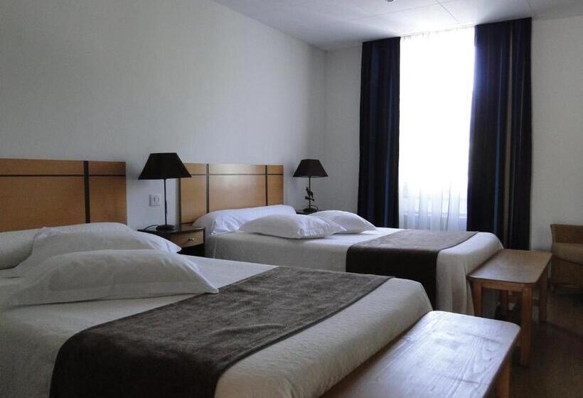 标准三人间, Nouvel Hôtel Du Commerce