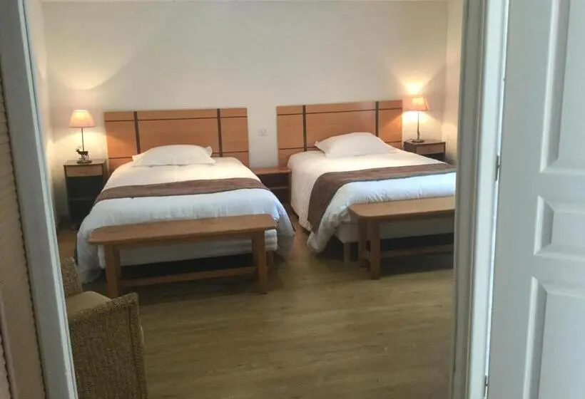 スタンダードルーム, Nouvel Hôtel Du Commerce