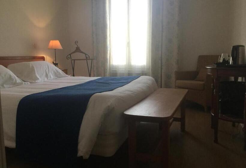 标准间, Nouvel Hôtel Du Commerce