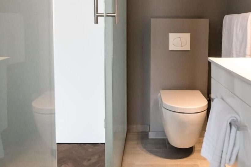 デラックスルーム, De Bankier