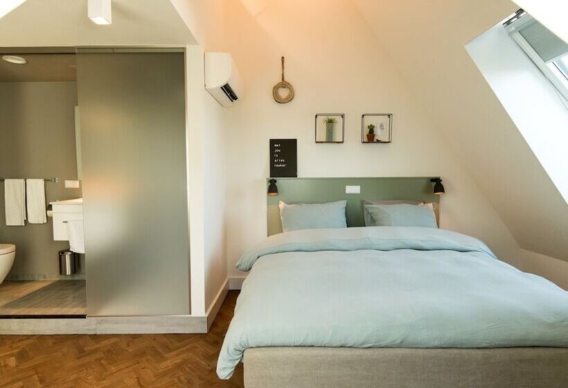 デラックスルーム, De Bankier