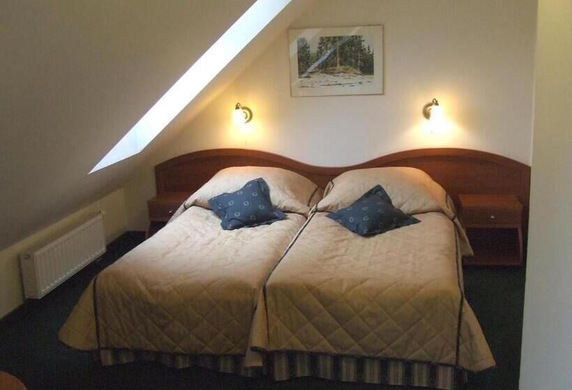 آپارتمان دوبلکس 1 خوابه, Saol