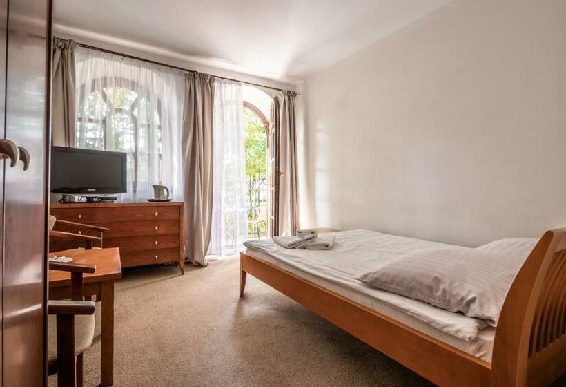 Номер Стандарт, Willa Bór