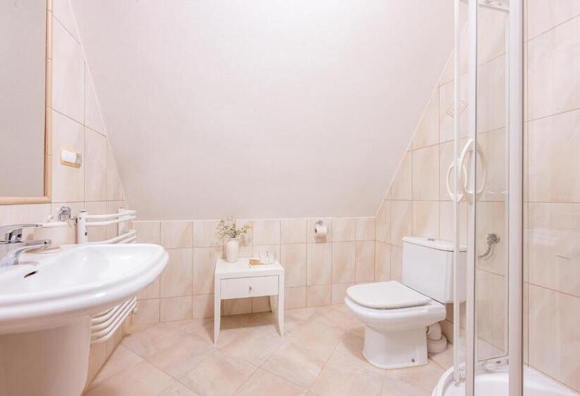 Номер Стандарт, Willa Bór