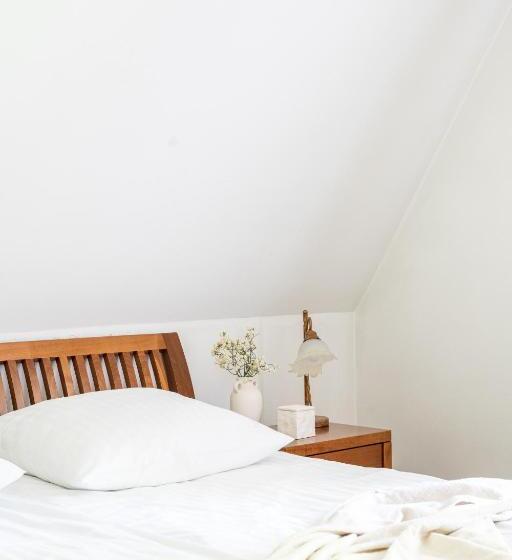 Номер Стандарт, Willa Bór