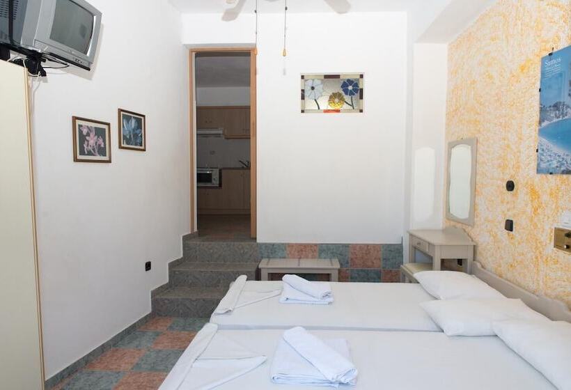 استودیوی استاندارد, Villa Maria