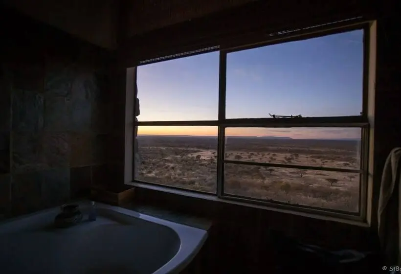 بانگلوی لوکس, Aloegrove Safari Lodge