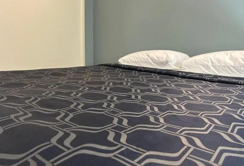 اتاق استاندارد, Budget Inn Hollywood