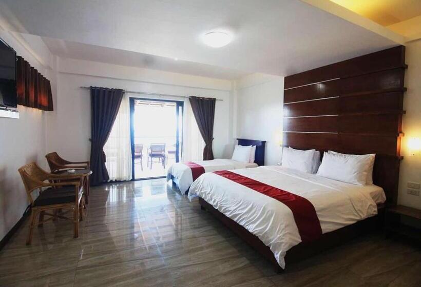 سوئیت اجرایی با چشمانداز دریا, Manarra Sea View Resort