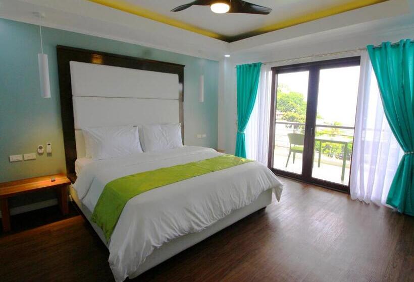 سوییت جونیور, Manarra Sea View Resort