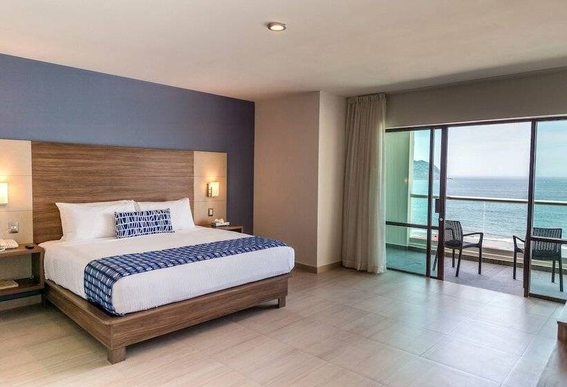 オーシャンビュースタンダードルーム, Ocean View Beach