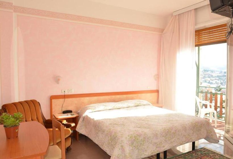 스탠다드 발코니 룸, Pineta