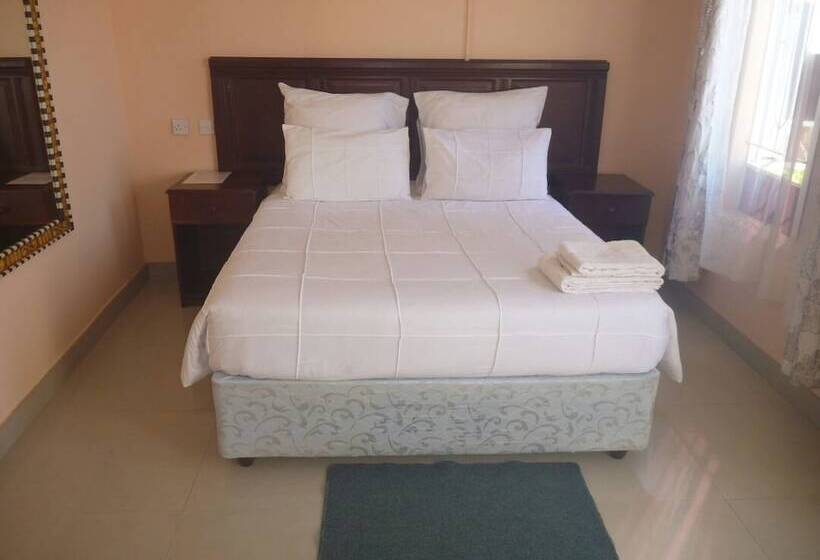 اتاق استاندارد, Sunset Junction Lodges & Tours