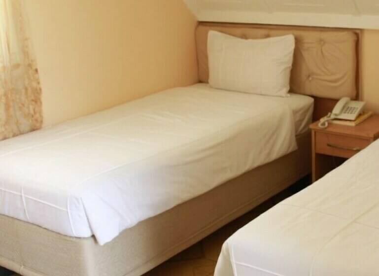 اتاق استاندارد, Sunset Junction Lodges & Tours