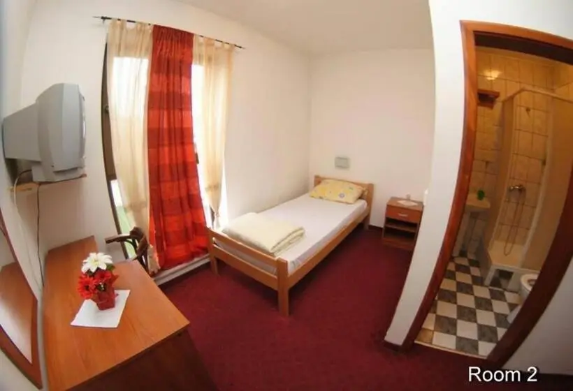 اتاق استاندارد یک نفره, Motel Bella Italia