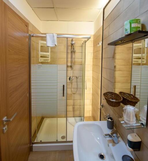 اتاق استاندارد سه تخته با بالکن, Chiaia Relax