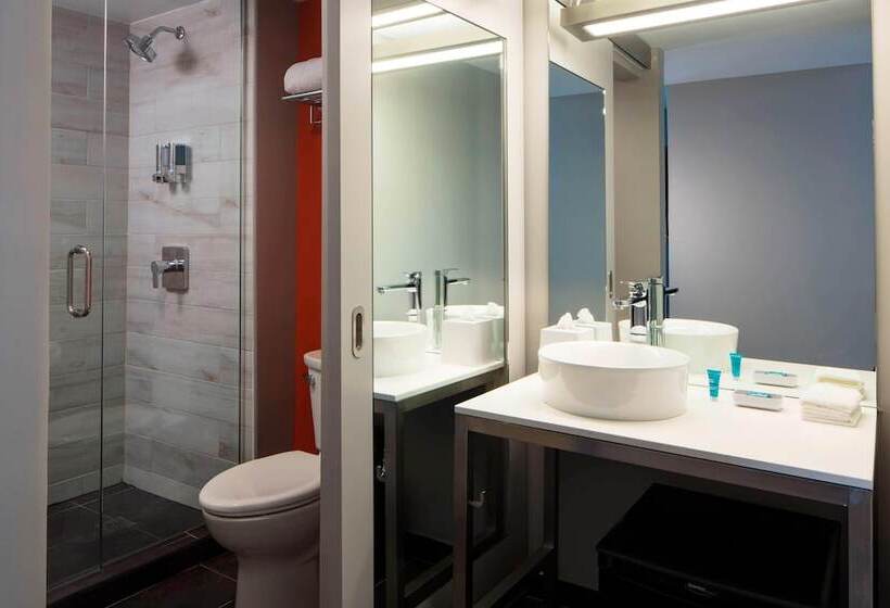 Люкс, Aloft Coral Gables