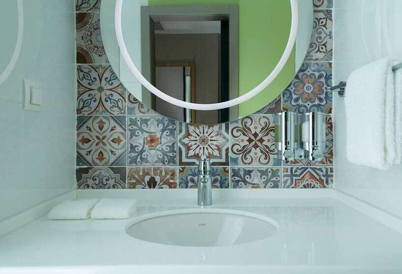 带大床的标准间, Hampton Inn & Suites By Hilton Warrington Horsham