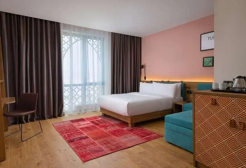 キングサイズベッドのスタンダードルーム, Hampton Inn & Suites By Hilton Warrington Horsham