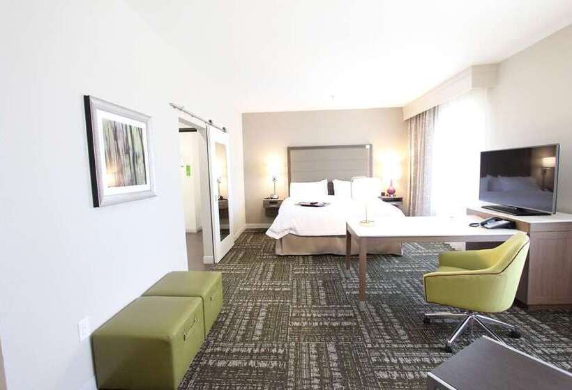 Номер Стандарт, Hampton Inn & Suites Tallahassee Capitol   University