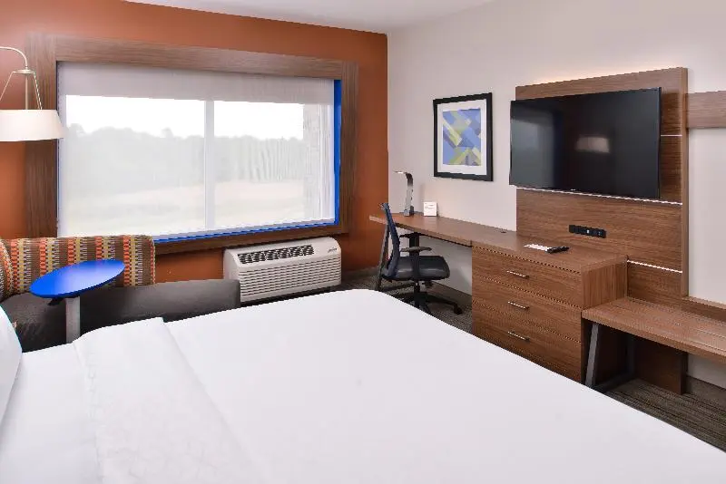 スタンダードルーム, Holiday Inn Express & Suites Farmville, An Ihg