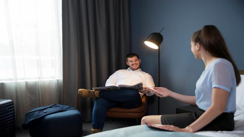 חדר סטנדרט עם מיטת קינג, Holiday Inn Sydney St Marys, An Ihg